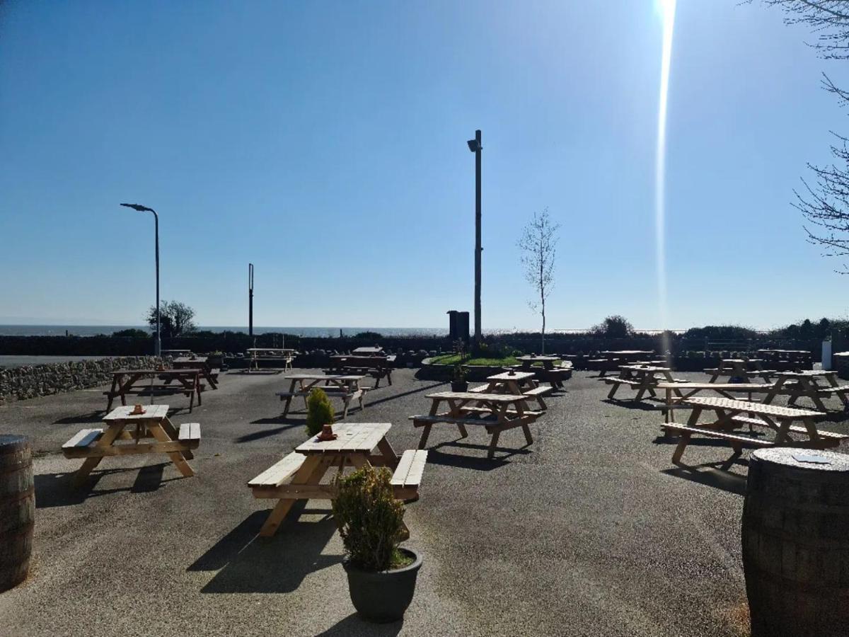 Clarkes Hotel Barrow In Furness Bagian luar foto