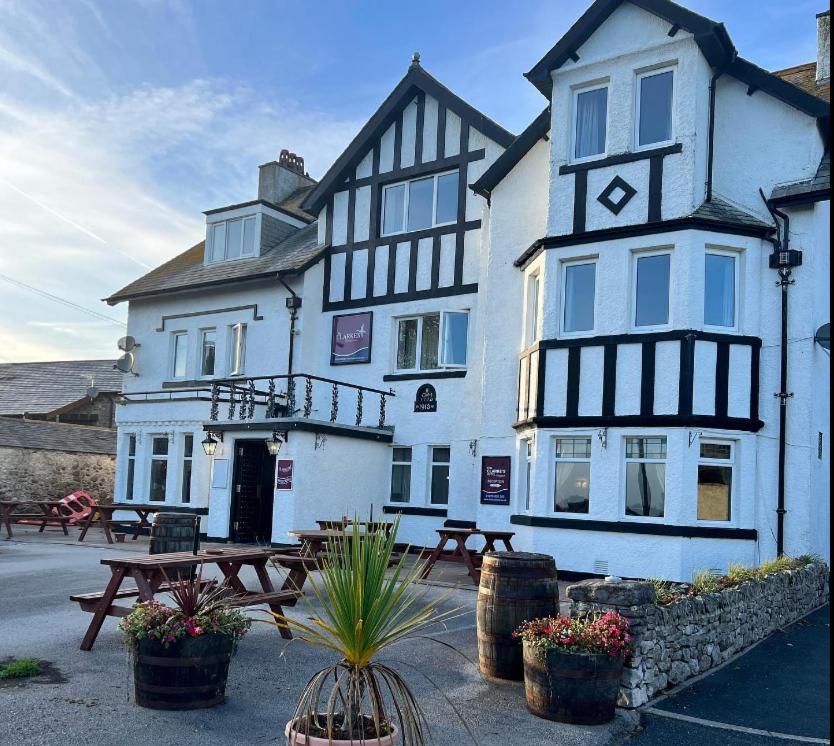 Clarkes Hotel Barrow In Furness Bagian luar foto