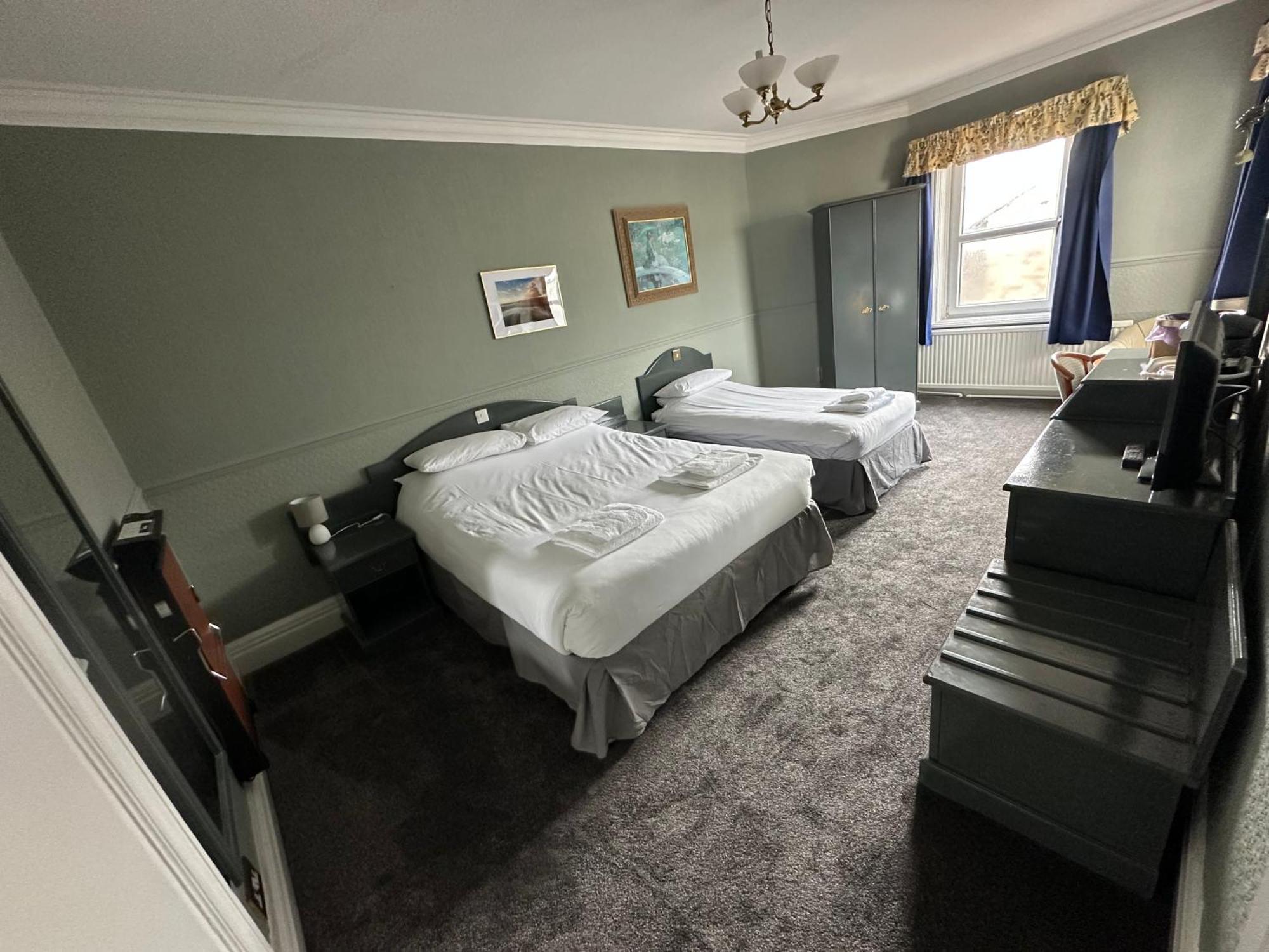 Clarkes Hotel Barrow In Furness Bagian luar foto